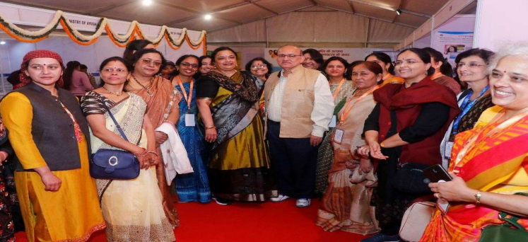 Dignitaries Visiting Stalls